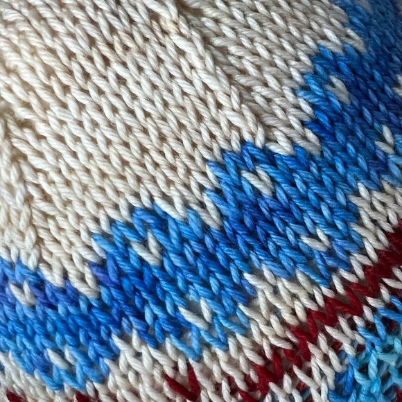 RESIST Beanie - Picture 3 of 10